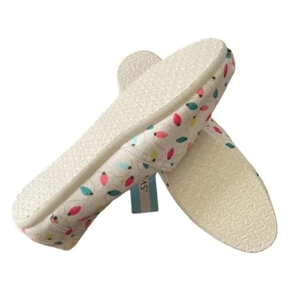 Toms Christmas Lights 6 White Cream Holiday Slip On Shoes Alpargatas - Picture 4 of 4